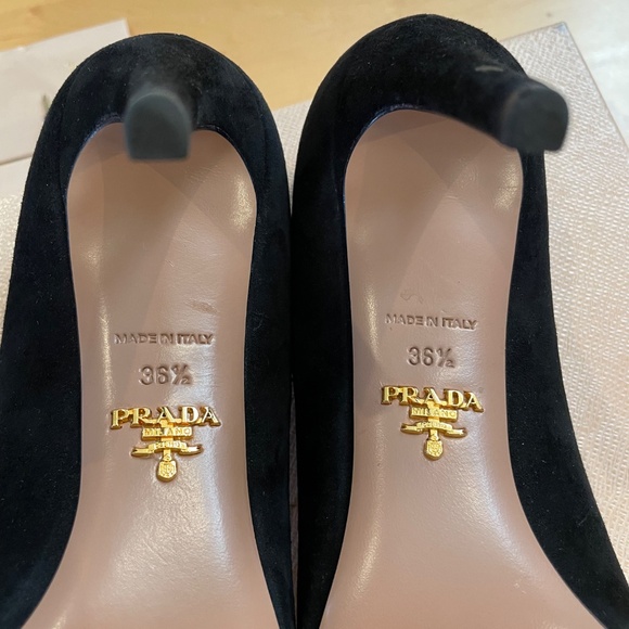 Prada Suede Pointed Toe Pumps - Picture 5 of 12